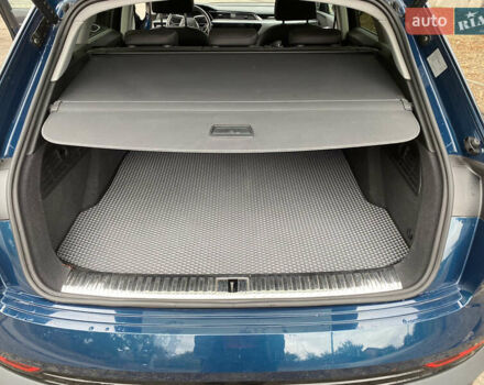 Синий Ауди E-Tron, объемом двигателя 0 л и пробегом 31 тыс. км за 30900 $, фото 11 на Automoto.ua