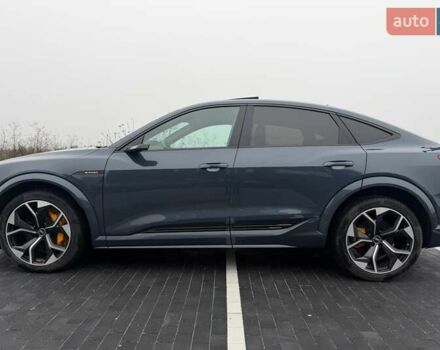 Синій Ауді E-Tron, об'ємом двигуна 0 л та пробігом 64 тис. км за 41900 $, фото 4 на Automoto.ua