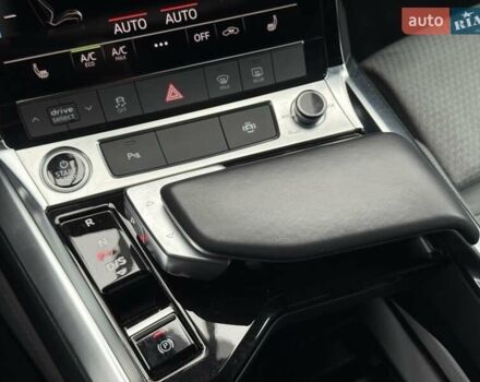 Синій Ауді E-Tron, об'ємом двигуна 0 л та пробігом 50 тис. км за 37900 $, фото 50 на Automoto.ua