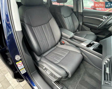 Синий Ауди E-Tron, объемом двигателя 0 л и пробегом 16 тыс. км за 41908 $, фото 11 на Automoto.ua