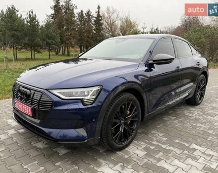 Синій Ауді E-Tron, об'ємом двигуна 0 л та пробігом 60 тис. км за 47800 $, фото 2 на Automoto.ua