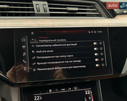 Синий Ауди E-Tron, объемом двигателя 0 л и пробегом 99 тыс. км за 39500 $, фото 41 на Automoto.ua