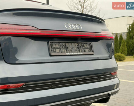 Синий Ауди E-Tron, объемом двигателя 0 л и пробегом 99 тыс. км за 39500 $, фото 18 на Automoto.ua