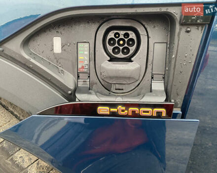 Синий Ауди E-Tron, объемом двигателя 0 л и пробегом 31 тыс. км за 30900 $, фото 20 на Automoto.ua