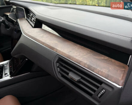 Синий Ауди E-Tron, объемом двигателя 0 л и пробегом 99 тыс. км за 39500 $, фото 57 на Automoto.ua