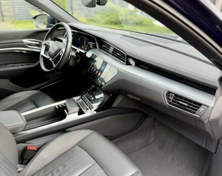 Синий Ауди E-Tron, объемом двигателя 0 л и пробегом 112 тыс. км за 36900 $, фото 70 на Automoto.ua