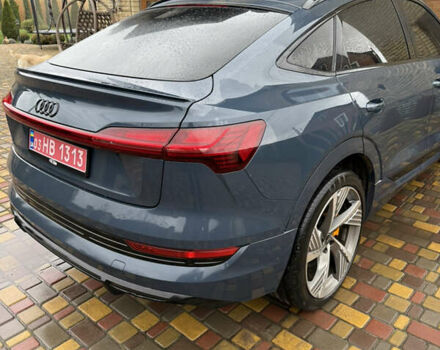 Синий Ауди E-Tron, объемом двигателя 0 л и пробегом 61 тыс. км за 42900 $, фото 4 на Automoto.ua