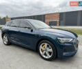 Синий Ауди E-Tron, объемом двигателя 0 л и пробегом 55 тыс. км за 31900 $, фото 4 на Automoto.ua