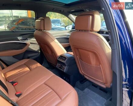 Синий Ауди E-Tron, объемом двигателя 0 л и пробегом 55 тыс. км за 34400 $, фото 21 на Automoto.ua