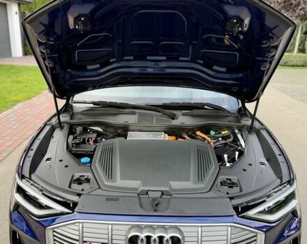 Синий Ауди E-Tron, объемом двигателя 0 л и пробегом 112 тыс. км за 36900 $, фото 53 на Automoto.ua