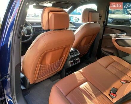 Синий Ауди E-Tron, объемом двигателя 0 л и пробегом 55 тыс. км за 34400 $, фото 19 на Automoto.ua