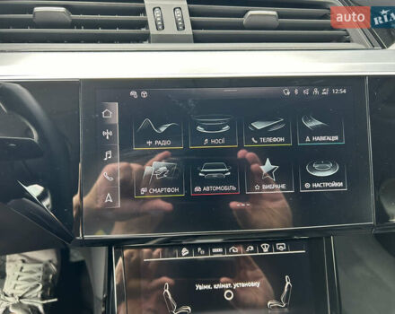 Синий Ауди E-Tron, объемом двигателя 0 л и пробегом 16 тыс. км за 41908 $, фото 27 на Automoto.ua