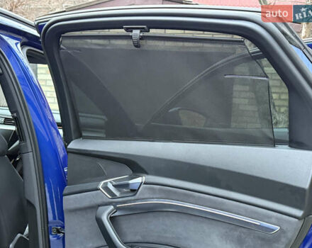 Синій Ауді E-Tron, об'ємом двигуна 0 л та пробігом 38 тис. км за 56900 $, фото 21 на Automoto.ua