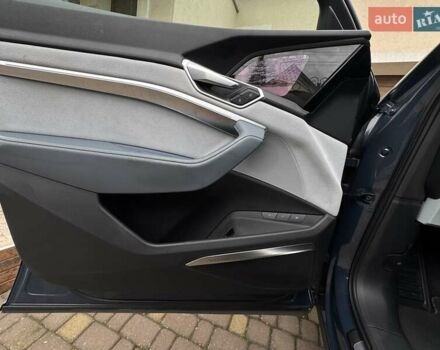 Синий Ауди E-Tron, объемом двигателя 0 л и пробегом 38 тыс. км за 44900 $, фото 27 на Automoto.ua