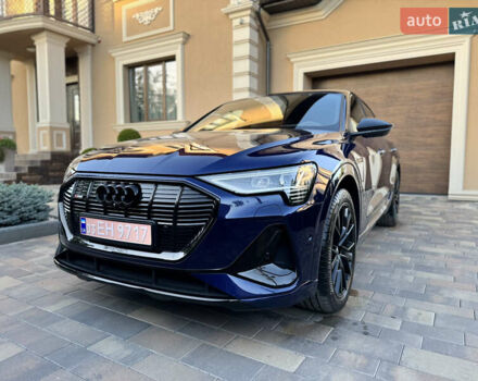 Ауди E-Tron 2022 в Черновцах на Automoto.ua Синий Ауди E-Tron, объемом двигателя 0 л и пробегом 52 тыс. км за 39500 $, фото 3 на Automoto.ua