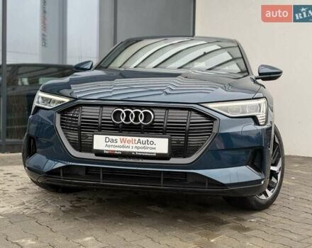 Синій Ауді E-Tron, об'ємом двигуна 0 л та пробігом 50 тис. км за 37900 $, фото 4 на Automoto.ua