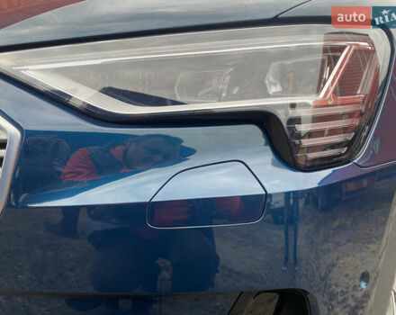 Синий Ауди E-Tron, объемом двигателя 0 л и пробегом 31 тыс. км за 30900 $, фото 36 на Automoto.ua