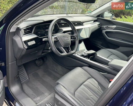 Синий Ауди E-Tron, объемом двигателя 0 л и пробегом 16 тыс. км за 41908 $, фото 26 на Automoto.ua