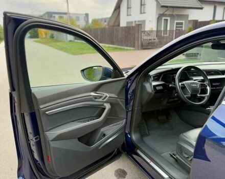 Синий Ауди E-Tron, объемом двигателя 0 л и пробегом 112 тыс. км за 36900 $, фото 61 на Automoto.ua