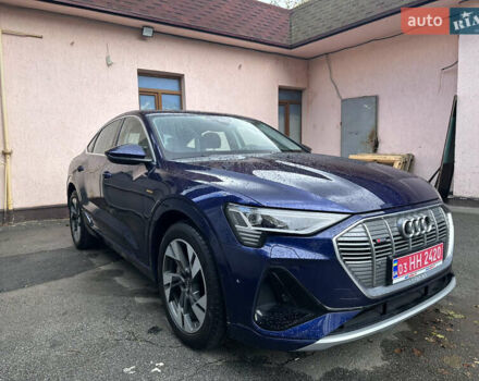 Синий Ауди E-Tron, объемом двигателя 0 л и пробегом 27 тыс. км за 49900 $, фото 1 на Automoto.ua