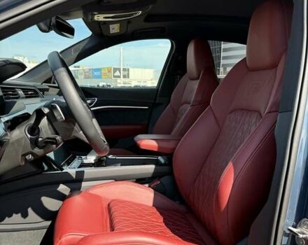 Синий Ауди E-Tron, объемом двигателя 0 л и пробегом 14 тыс. км за 61900 $, фото 10 на Automoto.ua