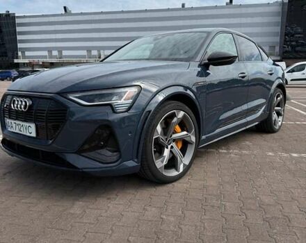 Синий Ауди E-Tron, объемом двигателя 0 л и пробегом 14 тыс. км за 61900 $, фото 2 на Automoto.ua