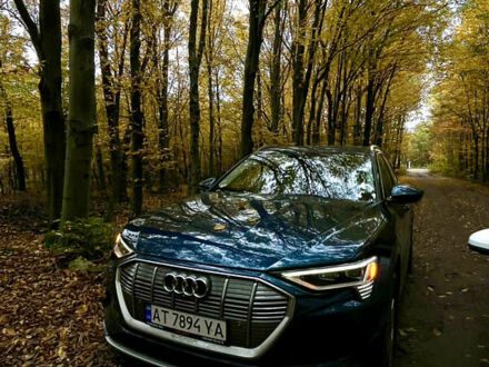 Ауди E-Tron 2019 в Ивано-Франковске на Automoto.ua Синий Ауди E-Tron, объемом двигателя 0 л и пробегом 59 тыс. км за 33900 $, фото 1 на Automoto.ua