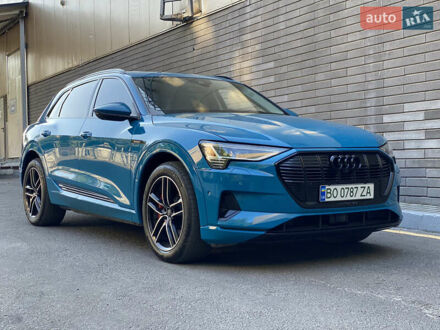 Ауди E-Tron 2019 в Тернополе на Automoto.ua Синий Ауди E-Tron, объемом двигателя 0 л и пробегом 114 тыс. км за 35300 $, фото 1 на Automoto.ua
