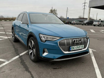 Синий Ауди E-Tron, объемом двигателя 0 л и пробегом 149 тыс. км за 25500 $, фото 1 на Automoto.ua