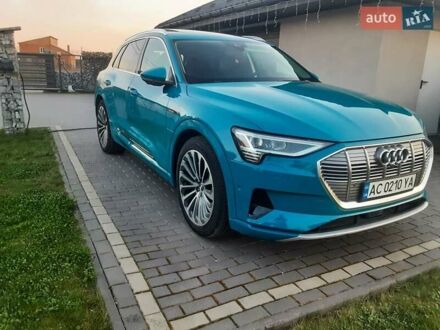 Ауди E-Tron 2019 в Луцке на Automoto.ua Синий Ауди E-Tron, объемом двигателя 0 л и пробегом 60 тыс. км за 34999 $, фото 1 на Automoto.ua