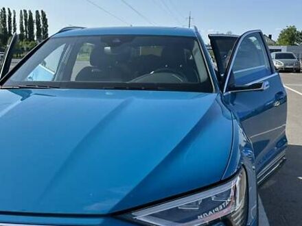 Синий Ауди E-Tron, объемом двигателя 0 л и пробегом 101 тыс. км за 33500 $, фото 1 на Automoto.ua
