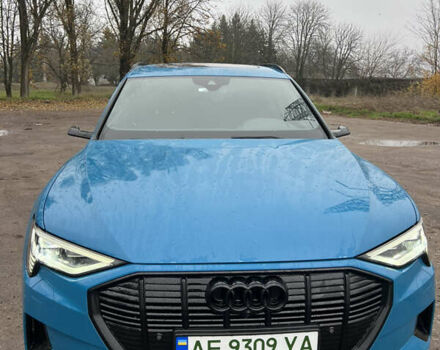 Синий Ауди E-Tron, объемом двигателя 0 л и пробегом 150 тыс. км за 28500 $, фото 1 на Automoto.ua