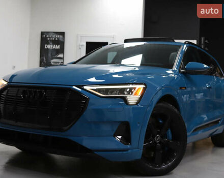 Синий Ауди E-Tron, объемом двигателя 0 л и пробегом 80 тыс. км за 28900 $, фото 1 на Automoto.ua