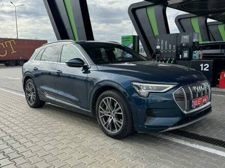 Синий Ауди E-Tron, объемом двигателя 0 л и пробегом 157 тыс. км за 27000 $, фото 1 на Automoto.ua