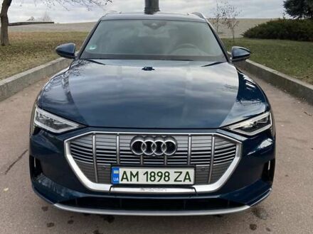 Синий Ауди E-Tron, объемом двигателя 0 л и пробегом 60 тыс. км за 35500 $, фото 1 на Automoto.ua