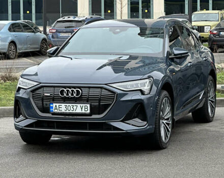 Синій Ауді E-Tron, об'ємом двигуна 0 л та пробігом 34 тис. км за 55000 $, фото 1 на Automoto.ua