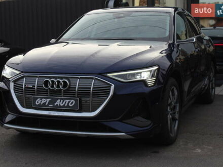 Синій Ауді E-Tron, об'ємом двигуна 0 л та пробігом 70 тис. км за 34700 $, фото 1 на Automoto.ua