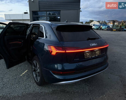 Синій Ауді E-Tron, об'ємом двигуна 0 л та пробігом 112 тис. км за 28900 $, фото 1 на Automoto.ua