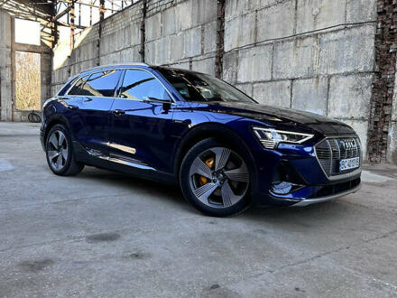 Синий Ауди E-Tron, объемом двигателя 0 л и пробегом 80 тыс. км за 33900 $, фото 1 на Automoto.ua