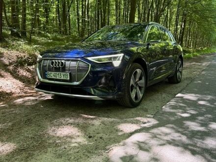 Синий Ауди E-Tron, объемом двигателя 0 л и пробегом 87 тыс. км за 32300 $, фото 1 на Automoto.ua
