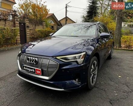 Синий Ауди E-Tron, объемом двигателя 0 л и пробегом 104 тыс. км за 33490 $, фото 1 на Automoto.ua