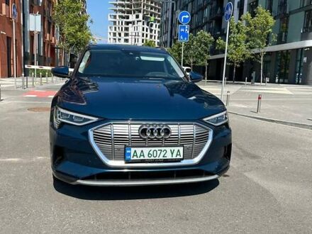Ауди E-Tron 2020 в Киеве на Automoto.ua Синий Ауди E-Tron, объемом двигателя 0 л и пробегом 53 тыс. км за 31500 $, фото 1 на Automoto.ua