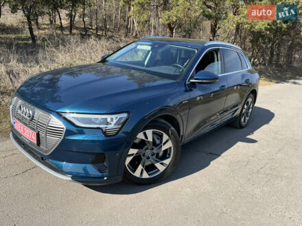 Ауди E-Tron 2020 в Днепре (Днепропетровске) на Automoto.ua Синий Ауди E-Tron, объемом двигателя 0 л и пробегом 125 тыс. км за 25900 $, фото 1 на Automoto.ua