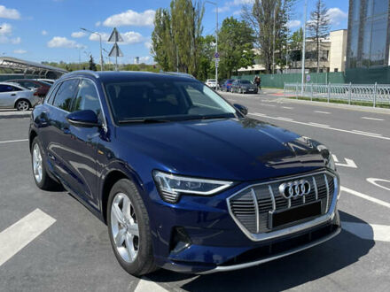 Синий Ауди E-Tron, объемом двигателя 0 л и пробегом 50 тыс. км за 29500 $, фото 1 на Automoto.ua