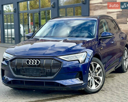 Синий Ауди E-Tron, объемом двигателя 0 л и пробегом 52 тыс. км за 36500 $, фото 1 на Automoto.ua