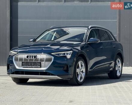 Синий Ауди E-Tron, объемом двигателя 0 л и пробегом 69 тыс. км за 30900 $, фото 1 на Automoto.ua