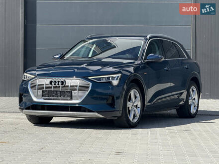 Синий Ауди E-Tron, объемом двигателя 0 л и пробегом 68 тыс. км за 32900 $, фото 1 на Automoto.ua
