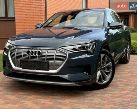Синій Ауді E-Tron, об'ємом двигуна 0 л та пробігом 32 тис. км за 37999 $, фото 1 на Automoto.ua