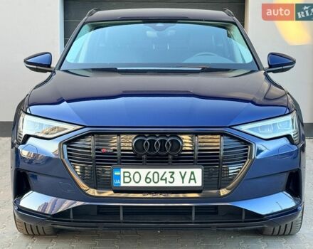 Синий Ауди E-Tron, объемом двигателя 0 л и пробегом 60 тыс. км за 37700 $, фото 1 на Automoto.ua
