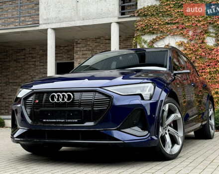 Синий Ауди E-Tron, объемом двигателя 0 л и пробегом 39 тыс. км за 46500 $, фото 1 на Automoto.ua